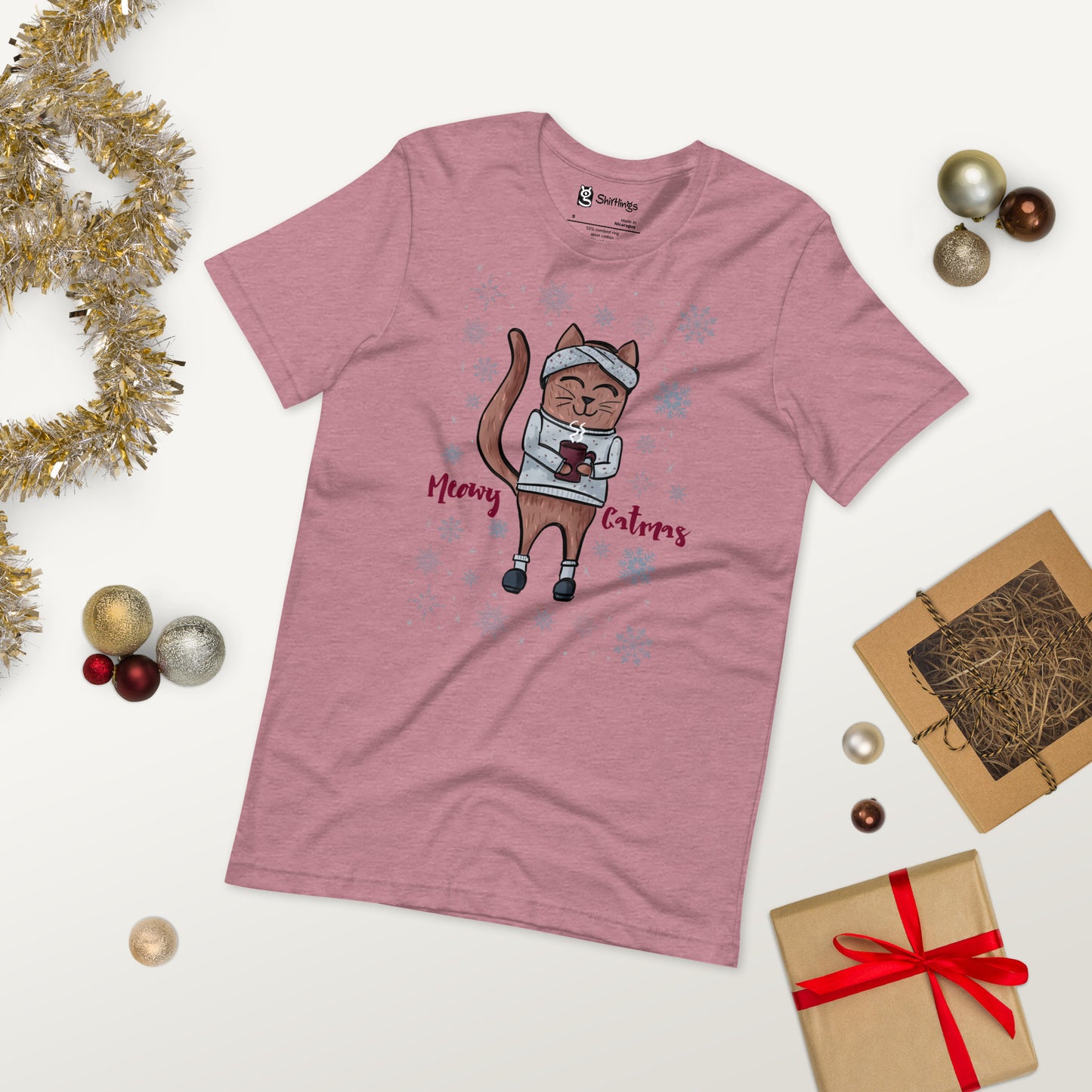 Cat Lover's Christmas Delight: 'Meowy Catmas' Tee